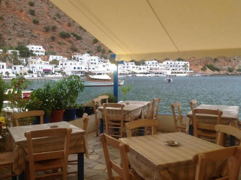 Madares Hotel Loutro Bagian luar foto