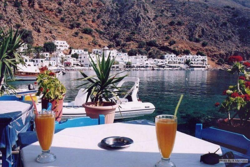 Madares Hotel Loutro Bagian luar foto